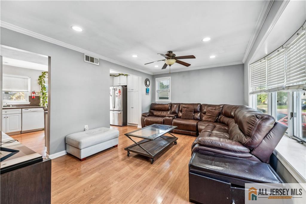 63 Tunison Road, New Brunswick, New Jersey image 9