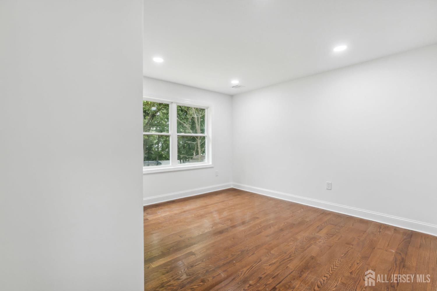 244 Lloyd Road, Matawan, New Jersey image 33