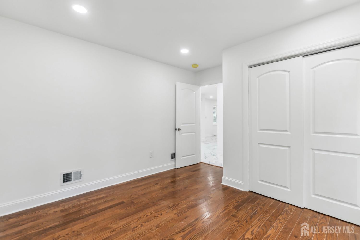 244 Lloyd Road, Matawan, New Jersey image 20