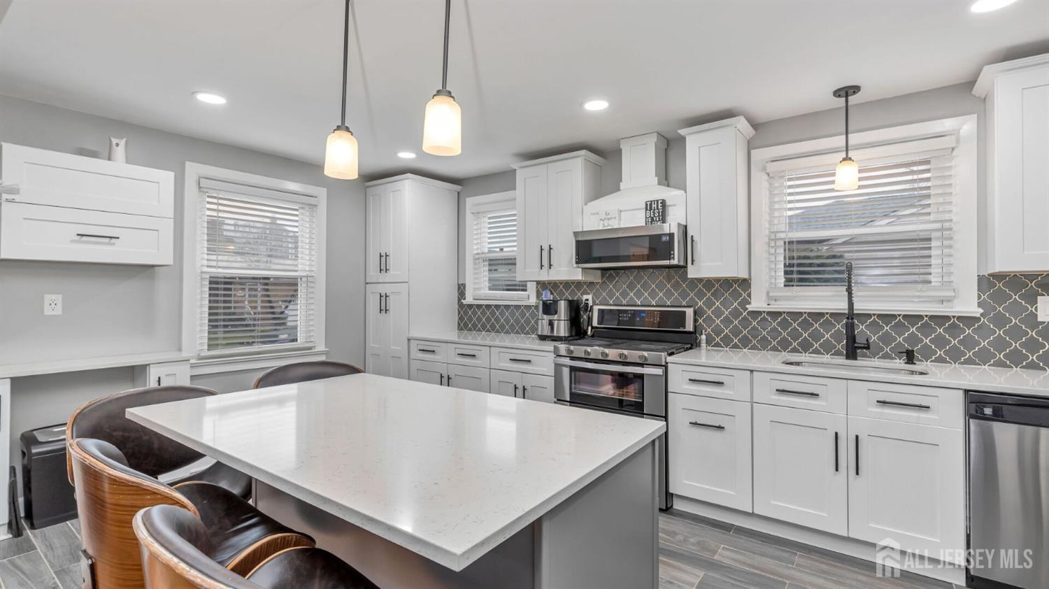 552 Fernwood Terrace, Linden, New Jersey image 4