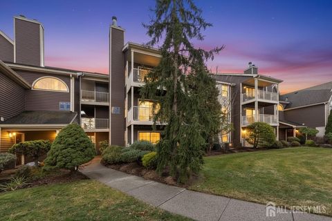 Condo For Sale - 208 Blew Court<br/> Middlesex County, East Brunswick, NJ 08816
