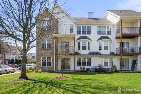 Condo For Sale - 717 Stony Brook Way<br/> North Brunswick, NJ 08902