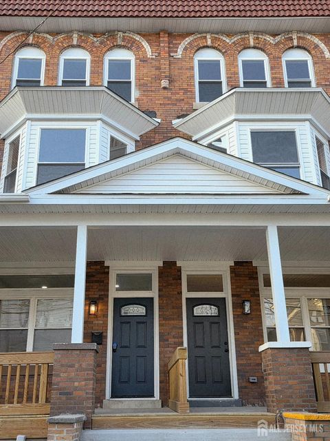 Townhouse For Sale - 35 Colonial Avenue<br/> Trenton, NJ 08618