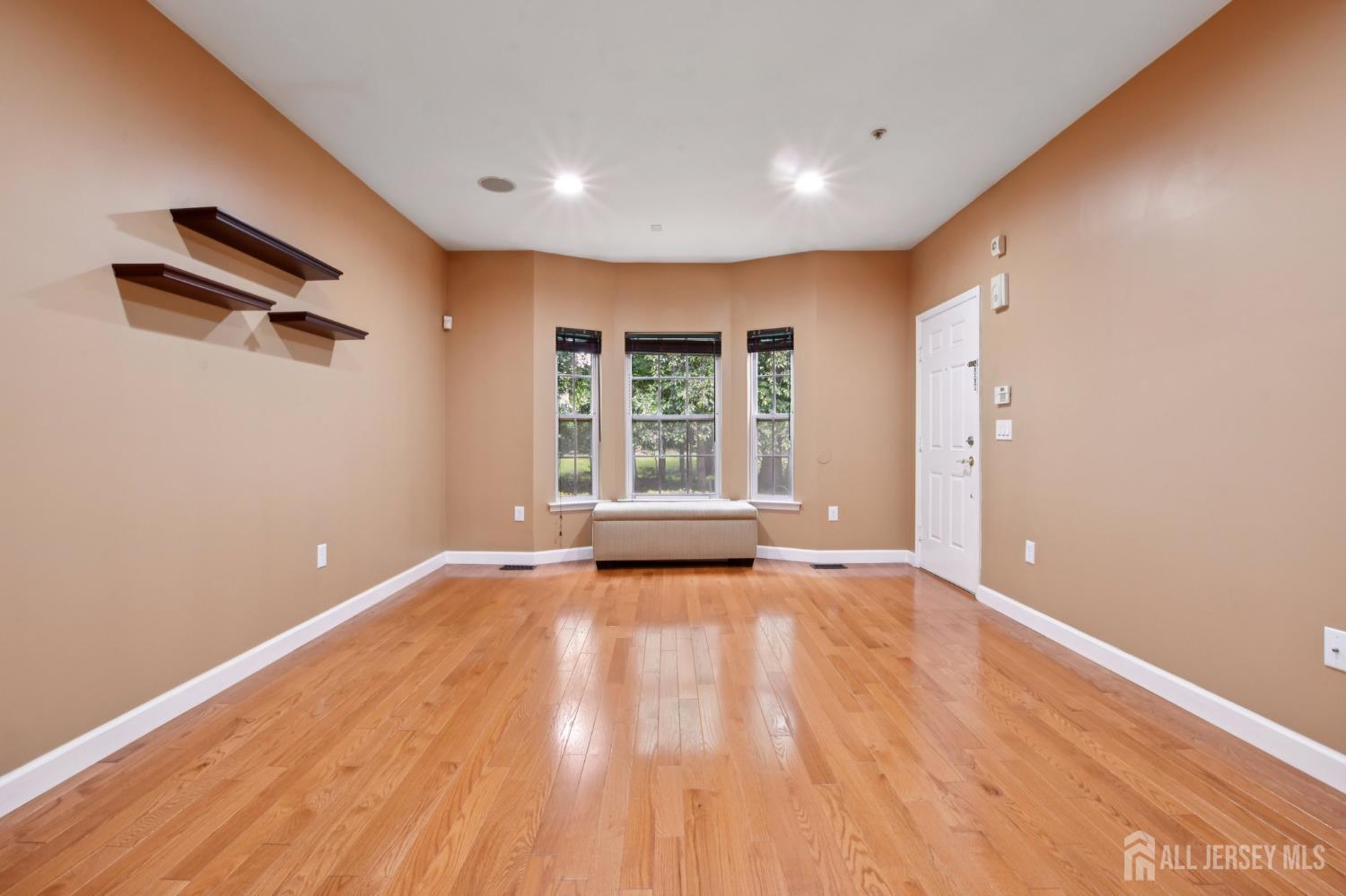 90 Forest Drive, Piscataway, New Jersey image 5
