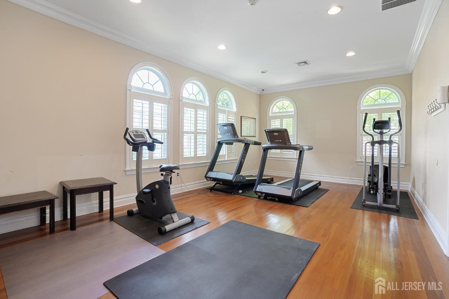 90 Forest Drive, Piscataway, New Jersey image 42