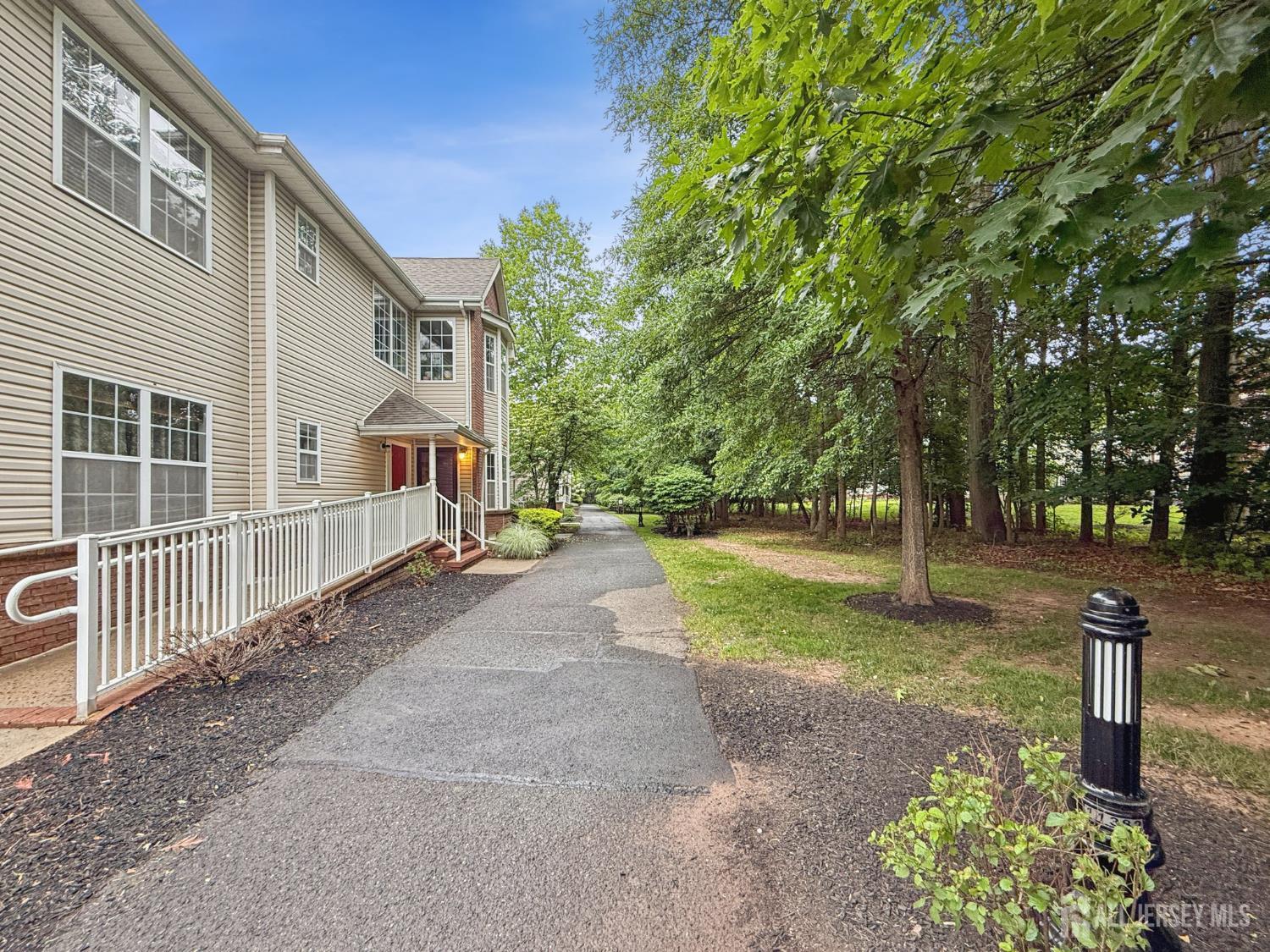 90 Forest Drive, Piscataway, New Jersey image 36