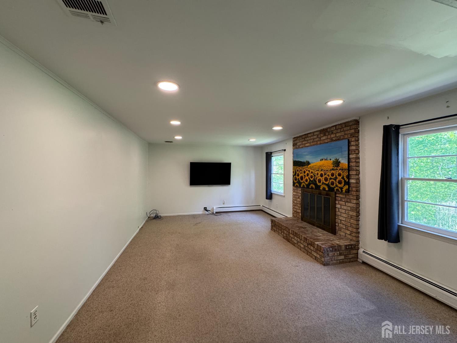 77 S Powder Mill Road, Morris Plains, New Jersey image 2