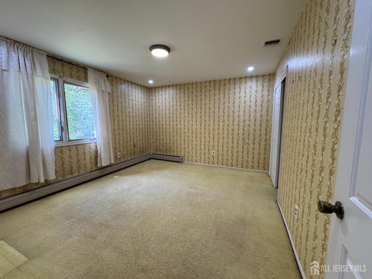 77 S Powder Mill Road, Morris Plains, New Jersey image 12