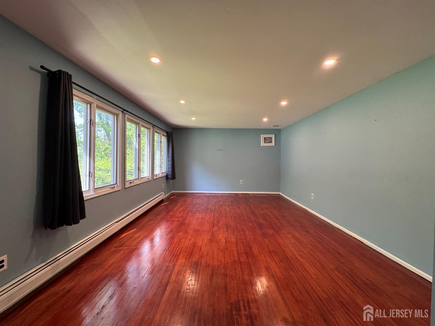 77 S Powder Mill Road, Morris Plains, New Jersey image 3