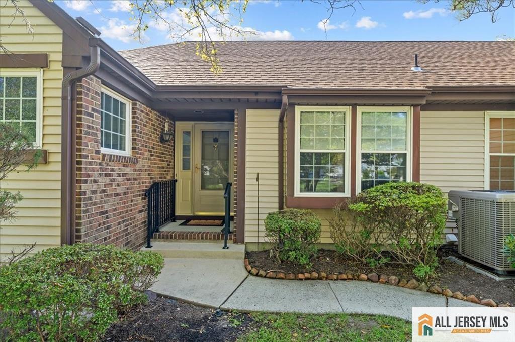 Monroe, New Jersey 08831, United States, 2 Bedrooms Bedrooms, ,2 BathroomsBathrooms,Residential,Active,223060