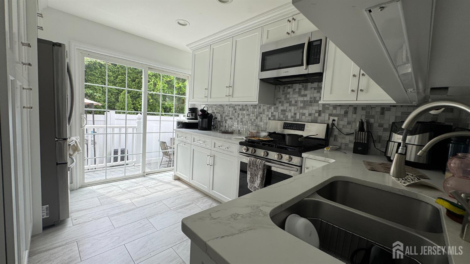 245 E Golf Avenue, South Plainfield, New Jersey image 8
