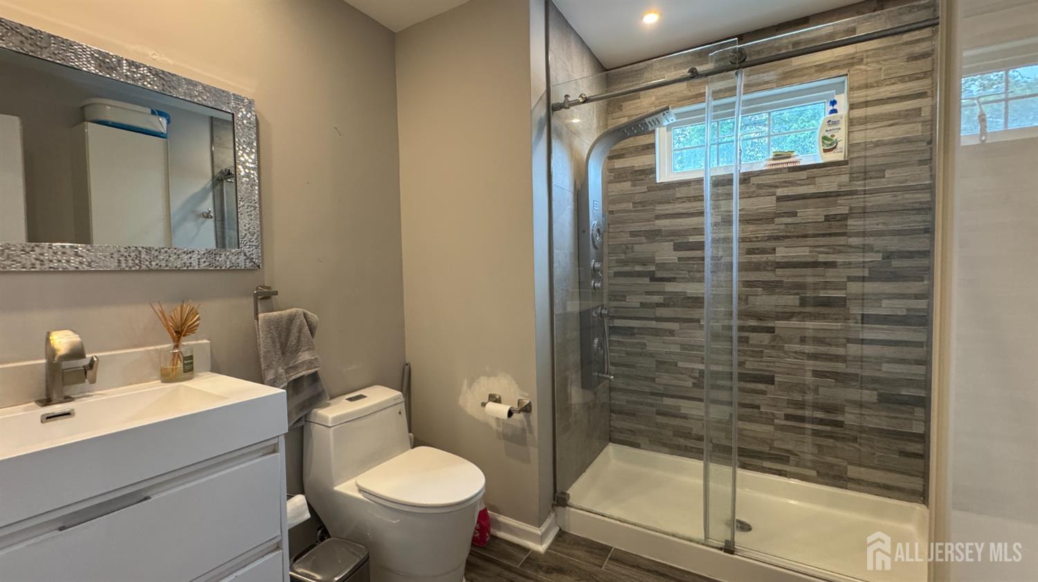 245 E Golf Avenue, South Plainfield, New Jersey image 22