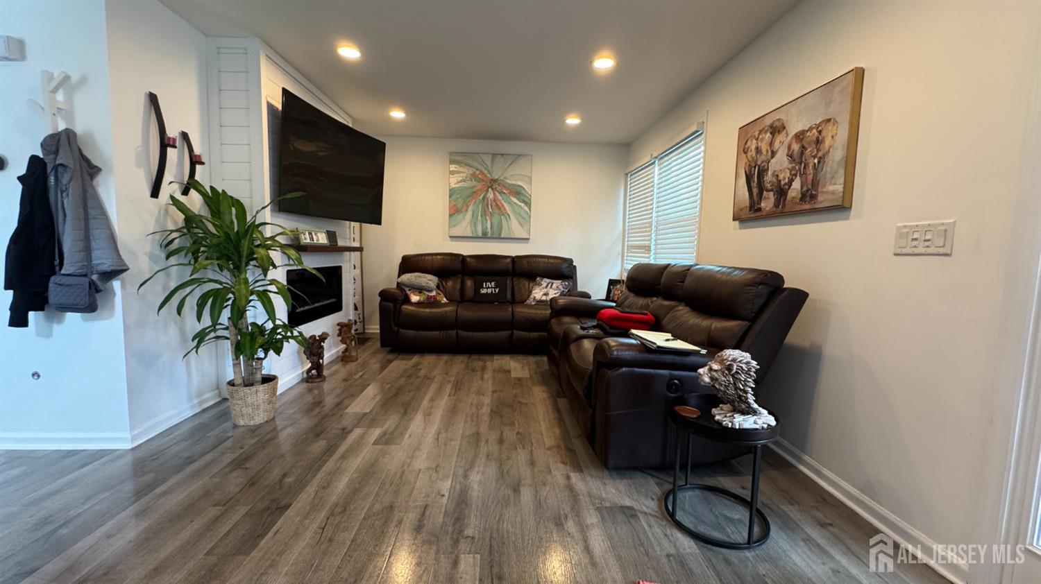 245 E Golf Avenue, South Plainfield, New Jersey image 4
