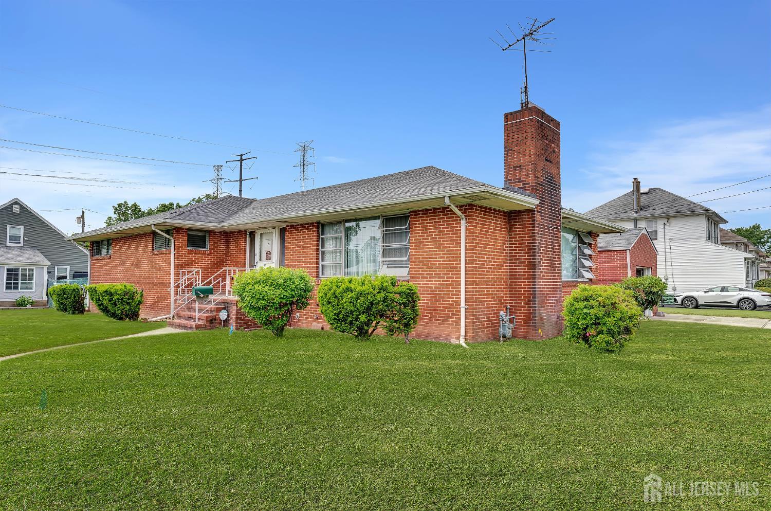 77 Manhattan Avenue, Avenel, New Jersey image 30