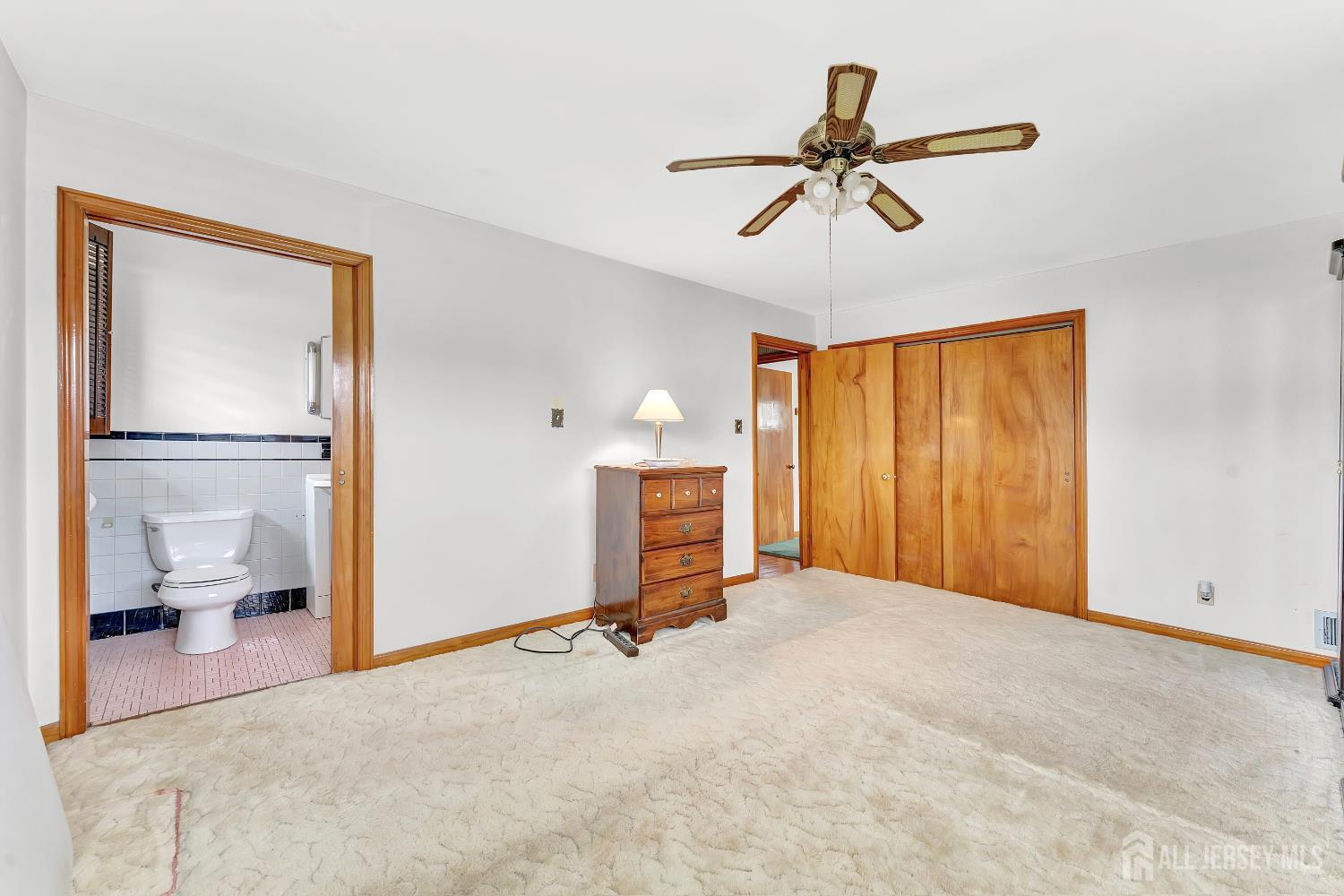 77 Manhattan Avenue, Avenel, New Jersey image 16
