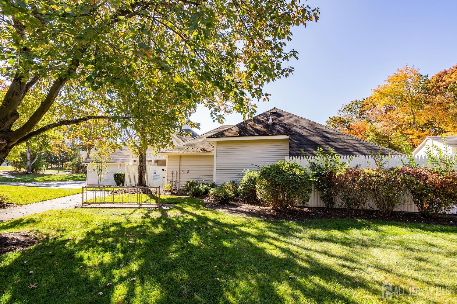 2 Honey Locust Lane Lane, Howell, New Jersey image 28