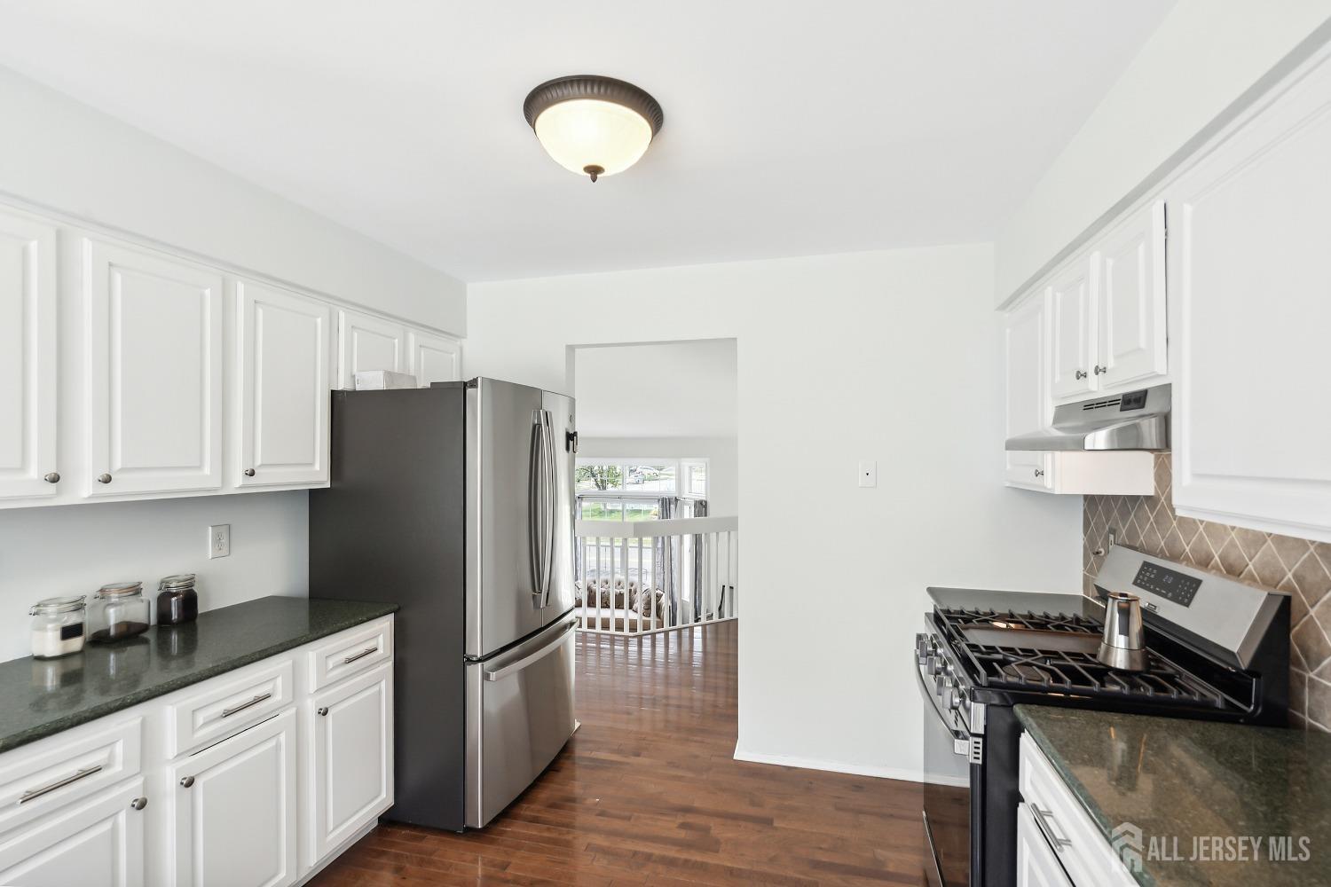 2 Honey Locust Lane Lane, Howell, New Jersey image 10