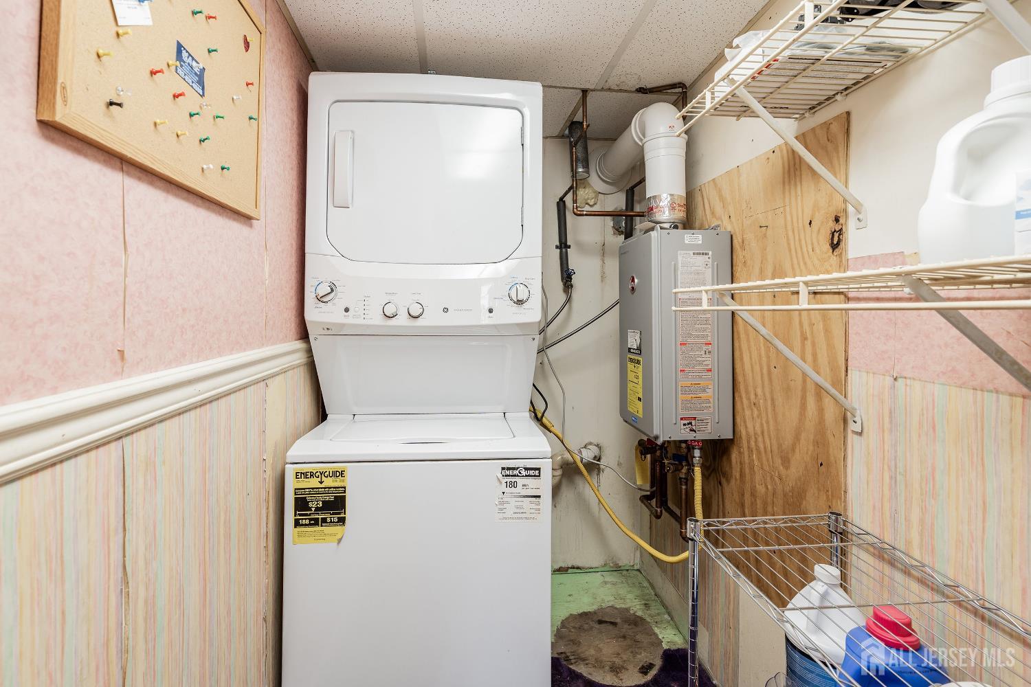 Monroe, New Jersey 08831, United States, 2 Bedrooms Bedrooms, ,1 BathroomBathrooms,Residential,Active,233192