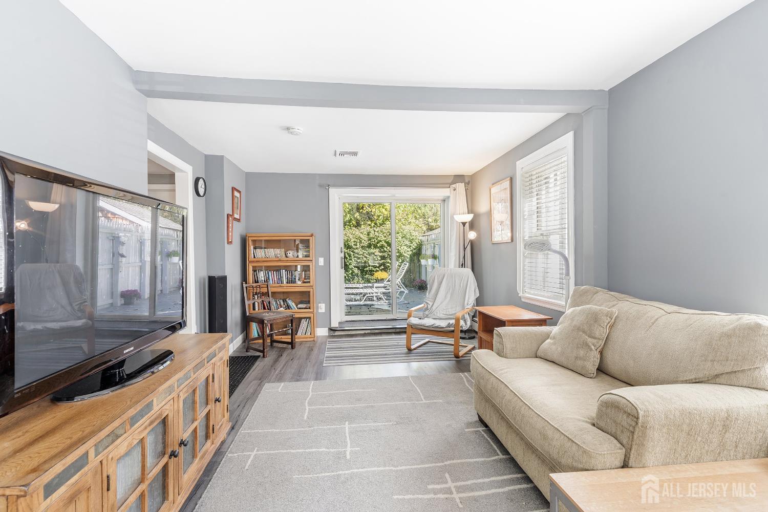 Monroe, New Jersey 08831, United States, 2 Bedrooms Bedrooms, ,1 BathroomBathrooms,Residential,Active,233192