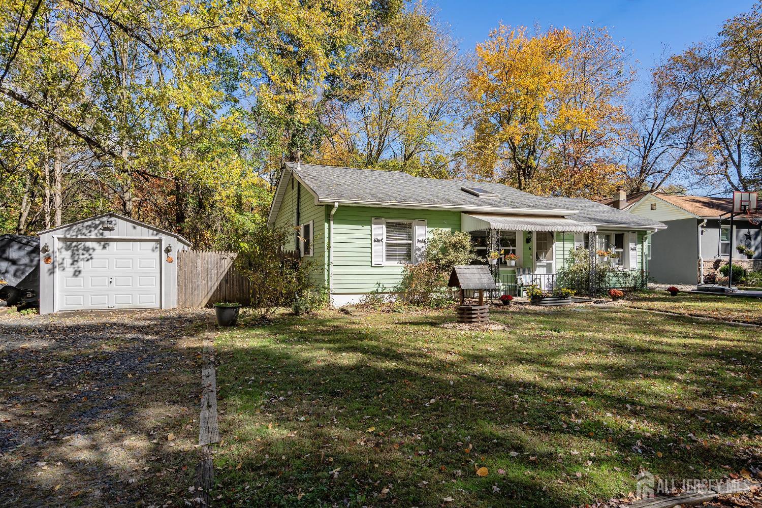 Monroe, New Jersey 08831, United States, 2 Bedrooms Bedrooms, ,1 BathroomBathrooms,Residential,Active,233192