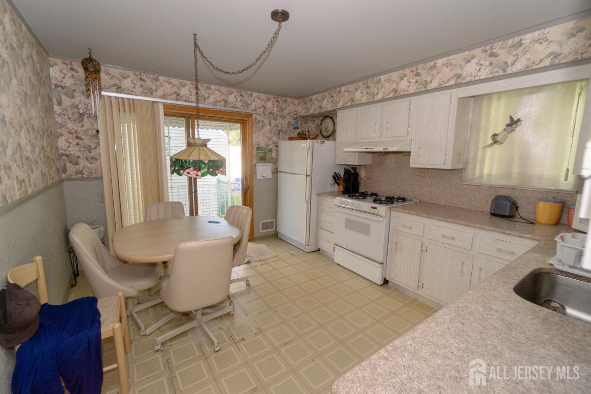 35 Barkalow Street, South Amboy, New Jersey image 6