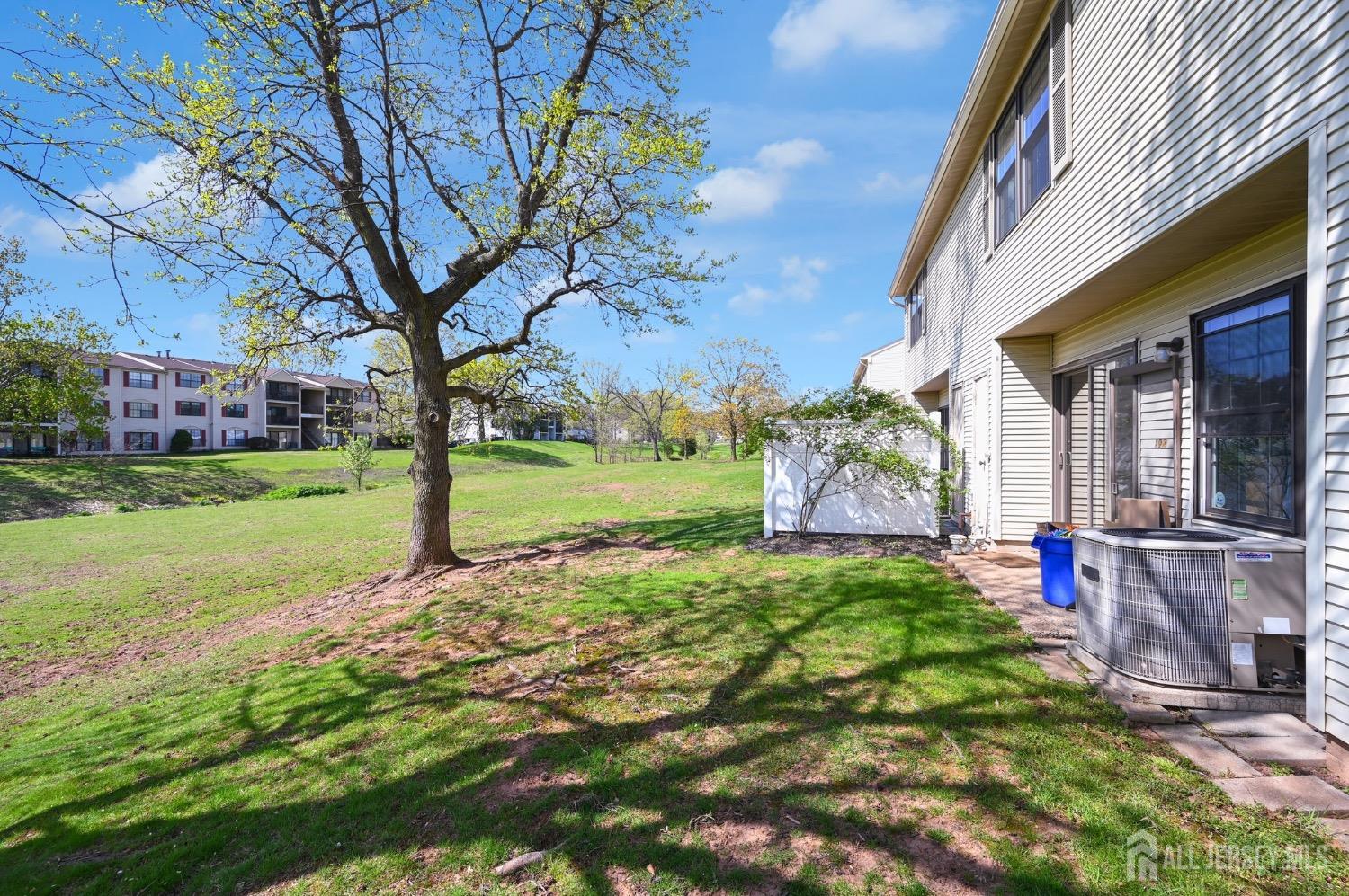 192 Hampshire Court, Piscataway, New Jersey image 21