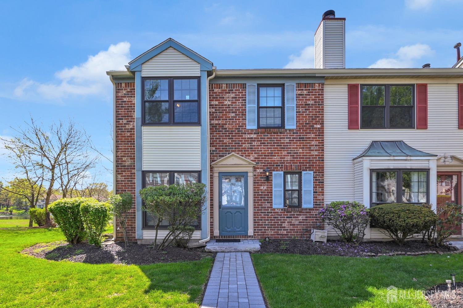 192 Hampshire Court, Piscataway, New Jersey image 1