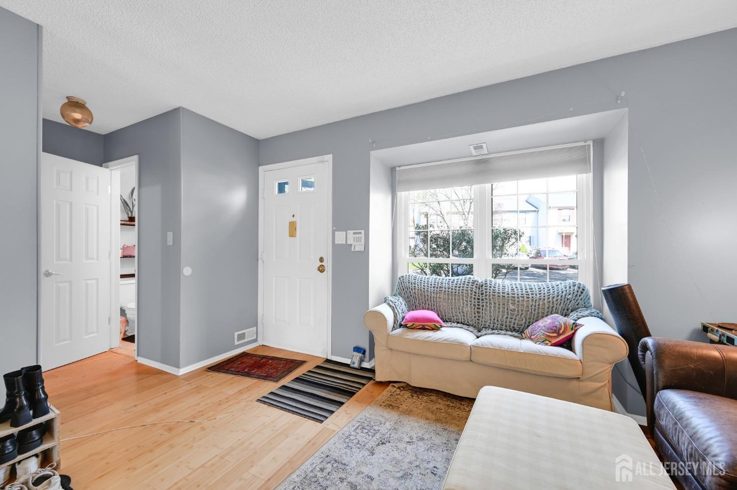 192 Hampshire Court, Piscataway, New Jersey image 11