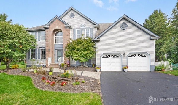74 MACFARLANE CIR, MONROE TOWNSHIP, NJ 08831 - Image 8bb03d218b87ca75e8a7a14e67cd8b6a/190223228
