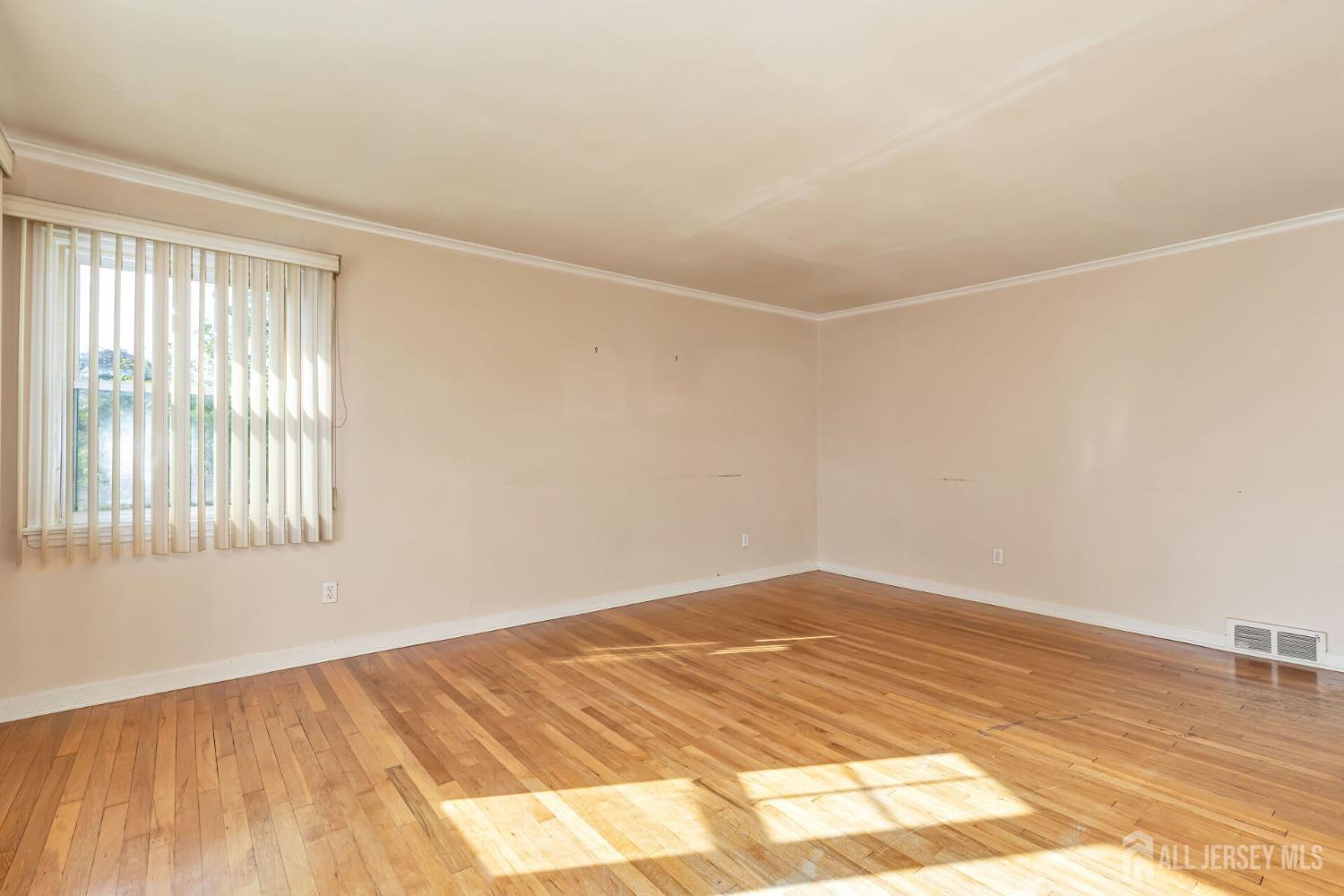 2347 Linden Avenue, South Plainfield, New Jersey image 2