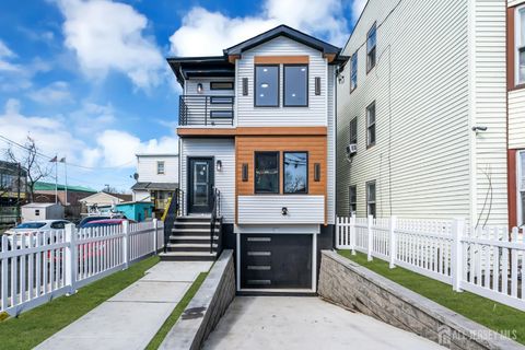 Homes For Sale - 589 Elizabeth Street<br/> Perth Amboy, NJ 08861