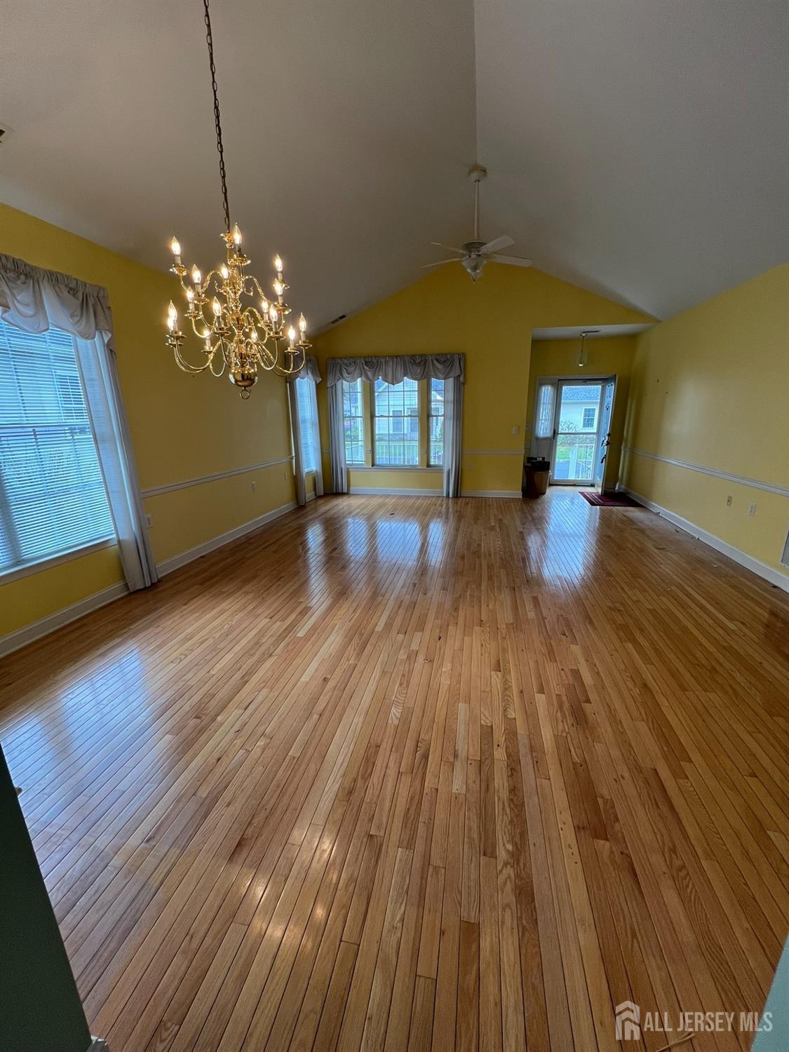 40 Hummingbird Drive, Hamilton, New Jersey image 5
