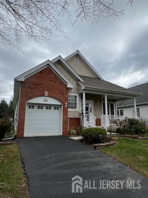 40 Hummingbird Drive, Hamilton, New Jersey image 1