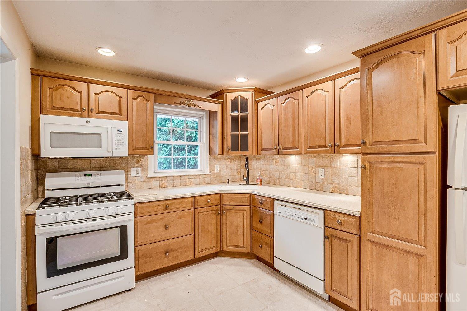200 Elwood Street, Piscataway, New Jersey image 17