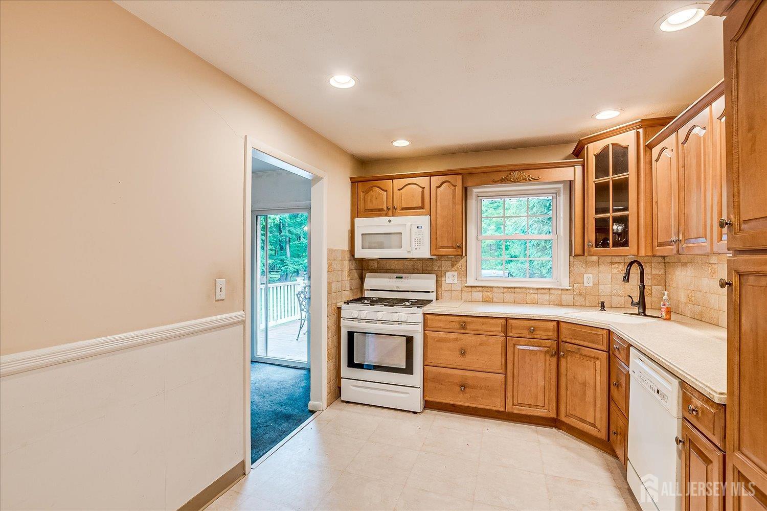 200 Elwood Street, Piscataway, New Jersey image 16