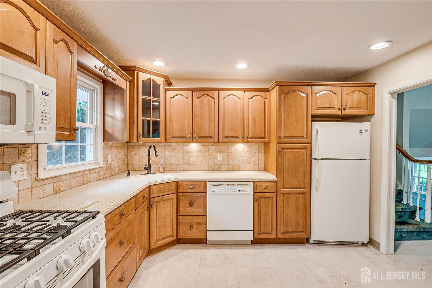 200 Elwood Street, Piscataway, New Jersey image 15