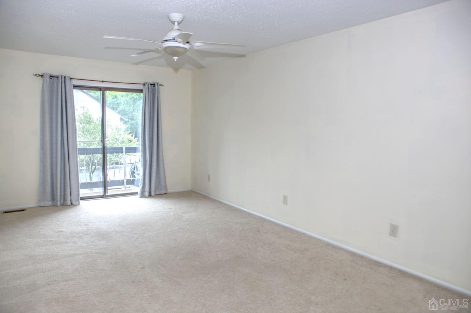 Photo 18 of 29 of 32 Catawba Court condo
