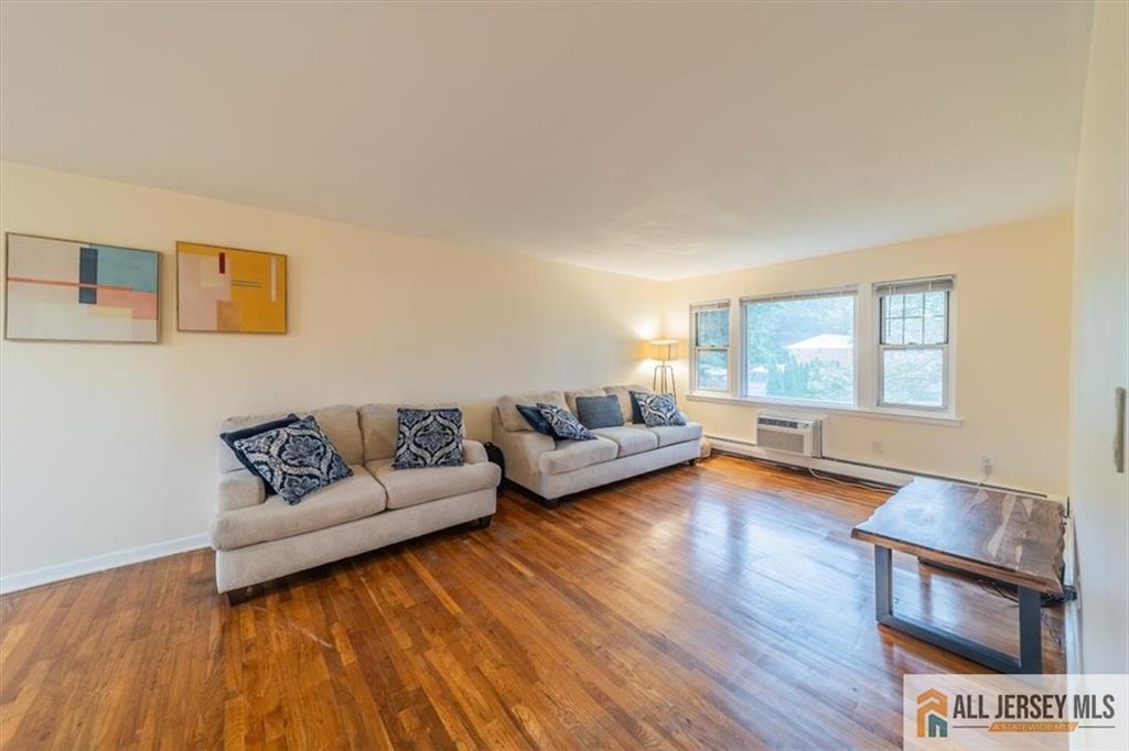 132 The Orchard #L, East Windsor, New Jersey image 5