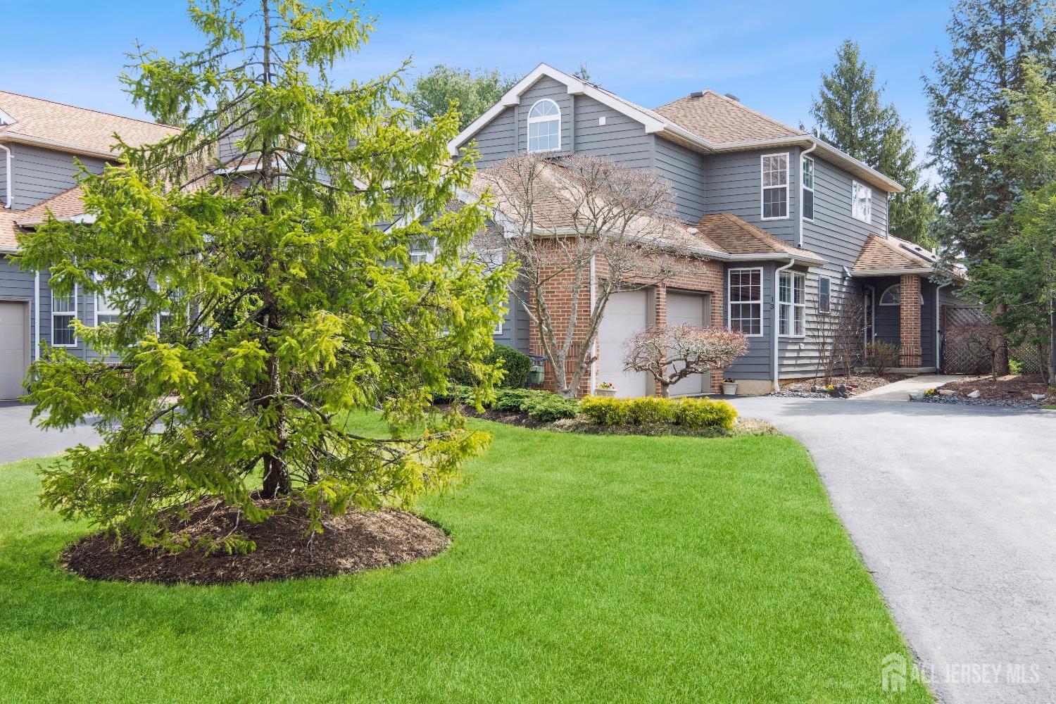 13 Fairway Boulevard, Monroe Township, New Jersey image 1