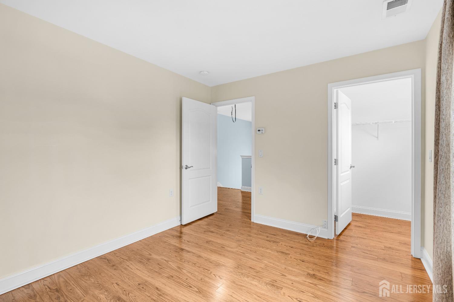10 E Black Heath Court, Farmingdale, New Jersey image 34