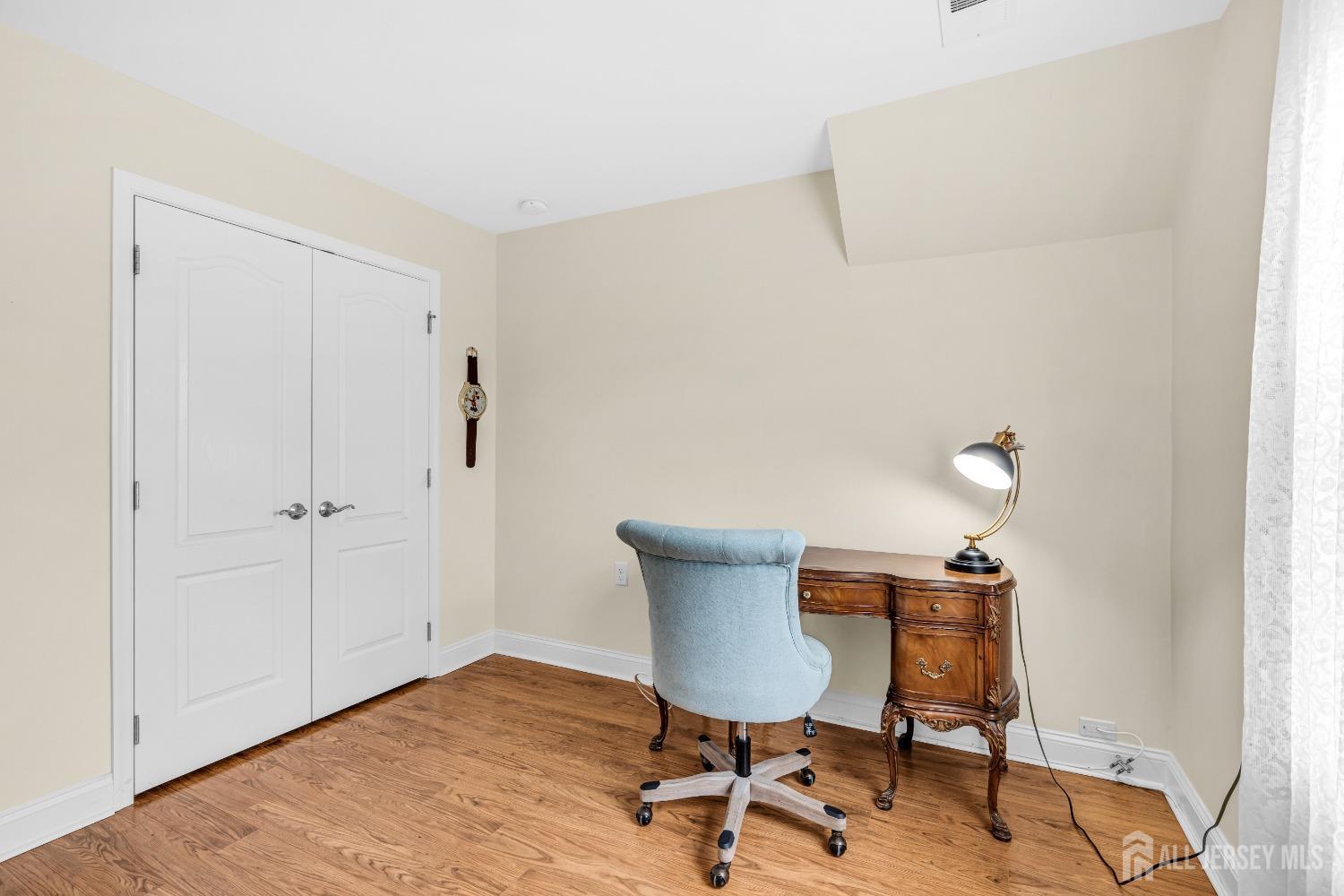 10 E Black Heath Court, Farmingdale, New Jersey image 36