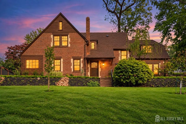 617 BELVIDERE AVE, PLAINFIELD, NJ 07062 - Image 8cdc4e07ba900d459d61007c402227ab/3726239432