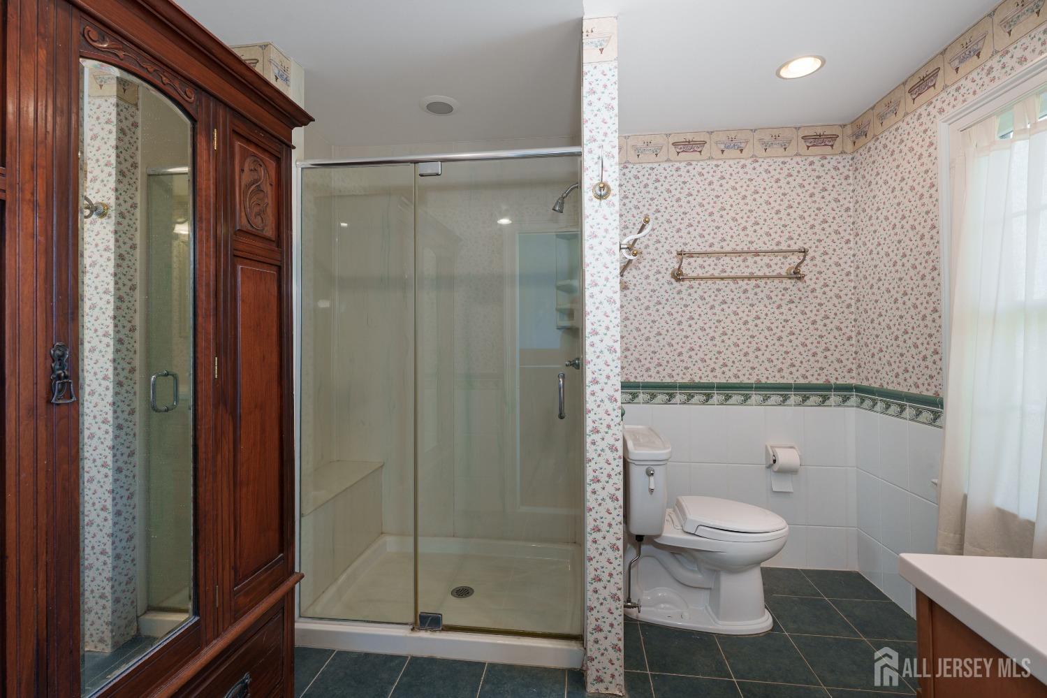 10 Clemmens Court, Edison, New Jersey image 18