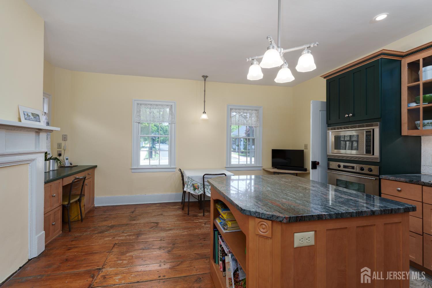 10 Clemmens Court, Edison, New Jersey image 6