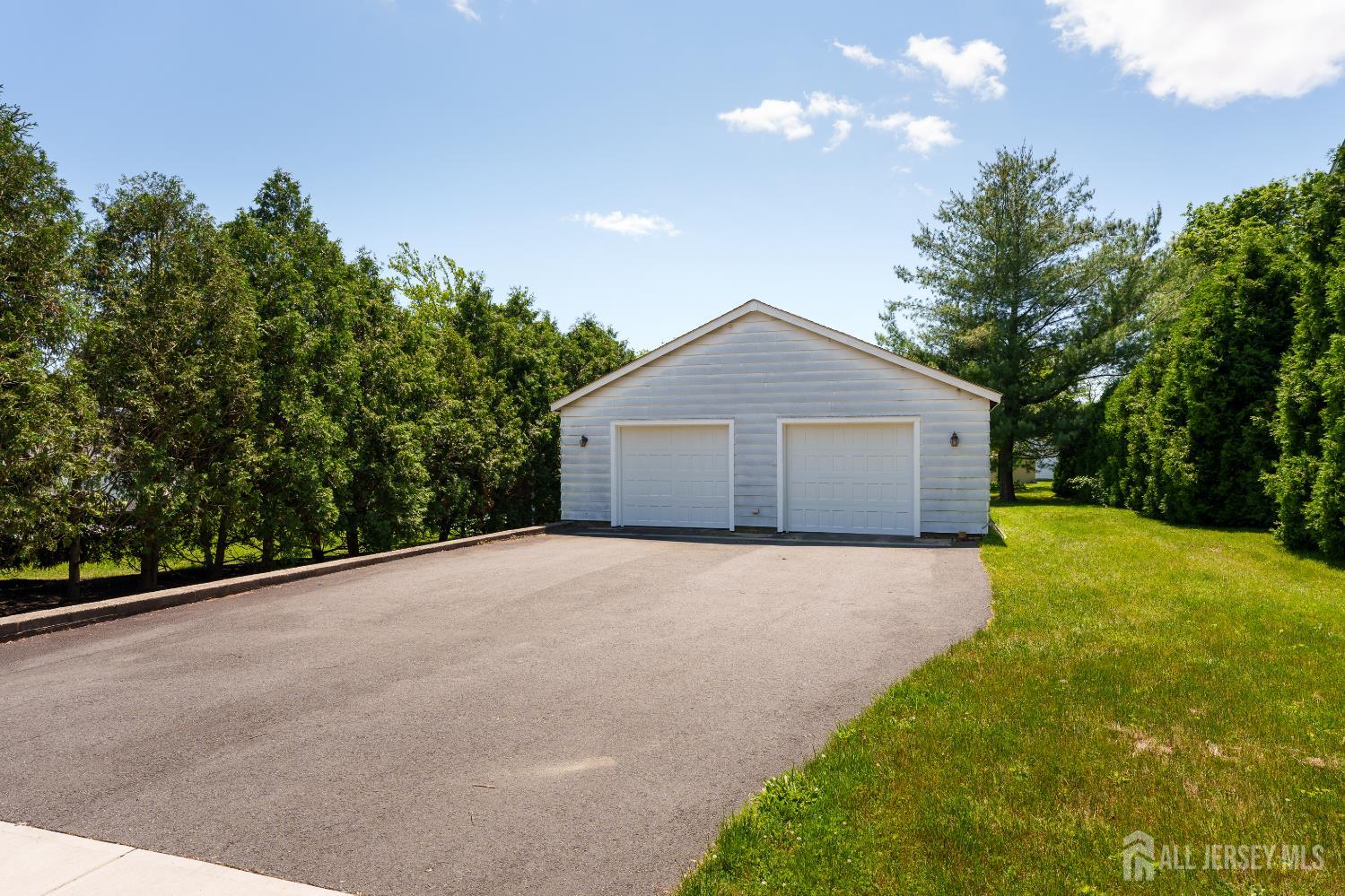 10 Clemmens Court, Edison, New Jersey image 31