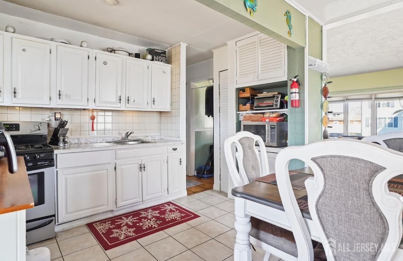 68 W Edward Street, Iselin, New Jersey image 15