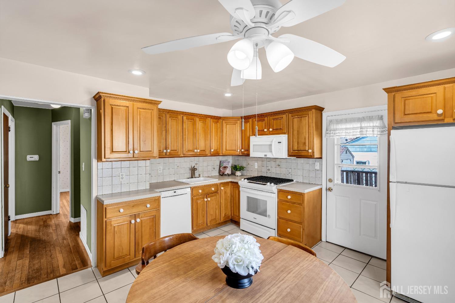 122 Orange Street, Edison, New Jersey image 9