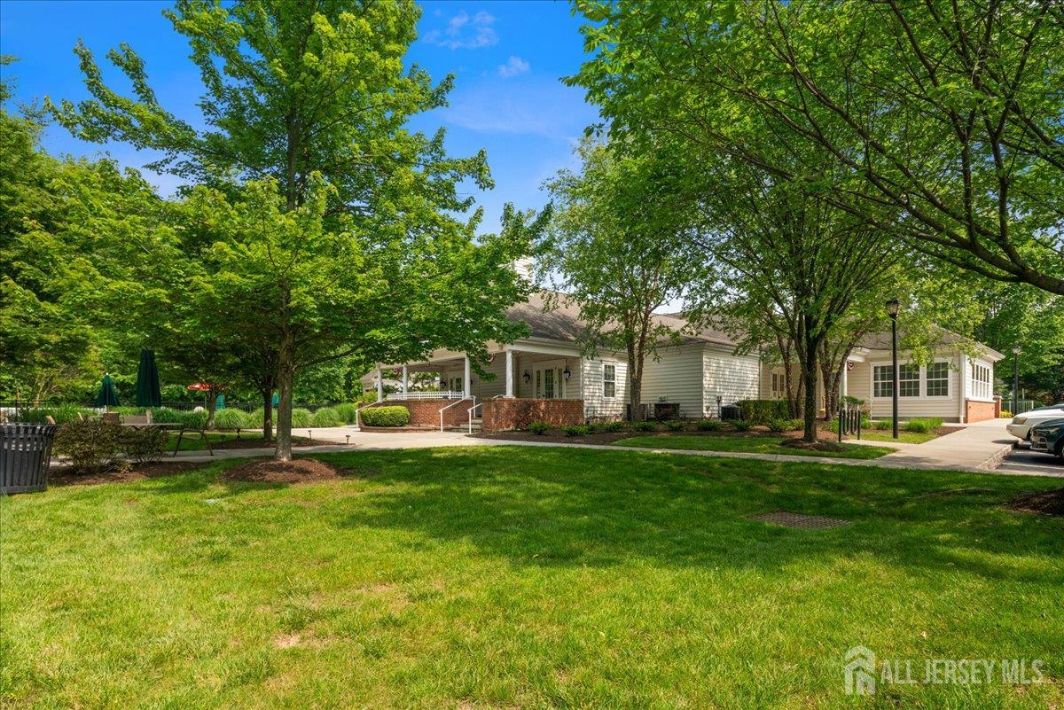 South Brunswick, New Jersey 08824, United States, 3 Bedrooms Bedrooms, ,3 BathroomsBathrooms,Residential,Pending,164892