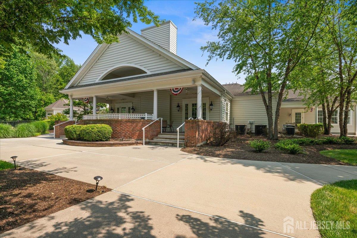 South Brunswick, New Jersey 08824, United States, 3 Bedrooms Bedrooms, ,3 BathroomsBathrooms,Residential,Pending,164892