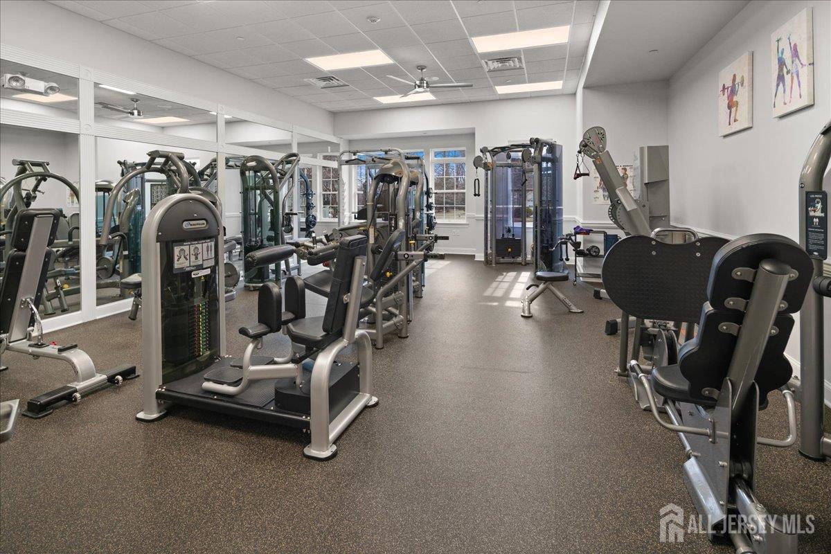 South Brunswick, New Jersey 08824, United States, 3 Bedrooms Bedrooms, ,3 BathroomsBathrooms,Residential,Pending,164892